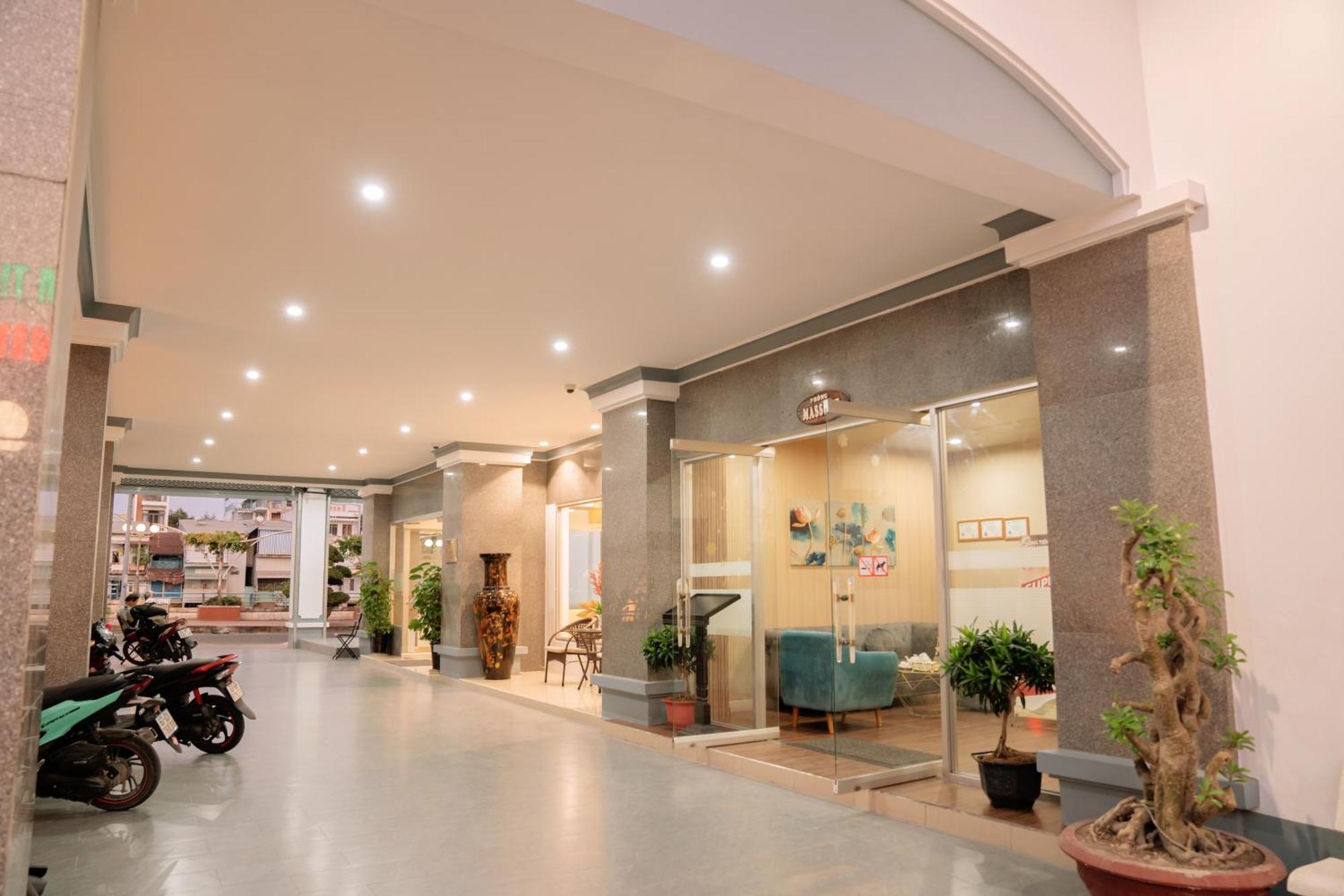 Song Tien Hotel My Tho Exterior foto